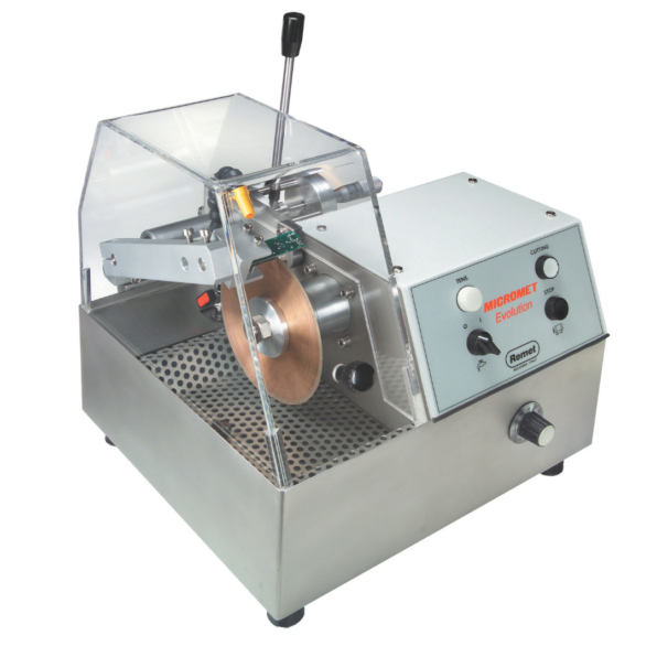 Troncatrice metallografica MICROMET Evolution per tagli e assottigliamenti precisi, resistente all'usura e conforme alle norme di sicurezza.
