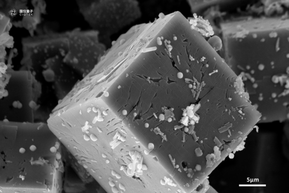 microscopia, miicroscopiia elettronica, sem, metallorganiche, mof, metalli, microscopio elettronico a scansione